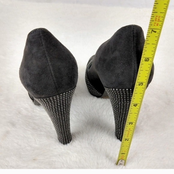 Stuart Weitzman Charcoal Peep Toe Jeweled …size 7.5 - Picture 14 of 16